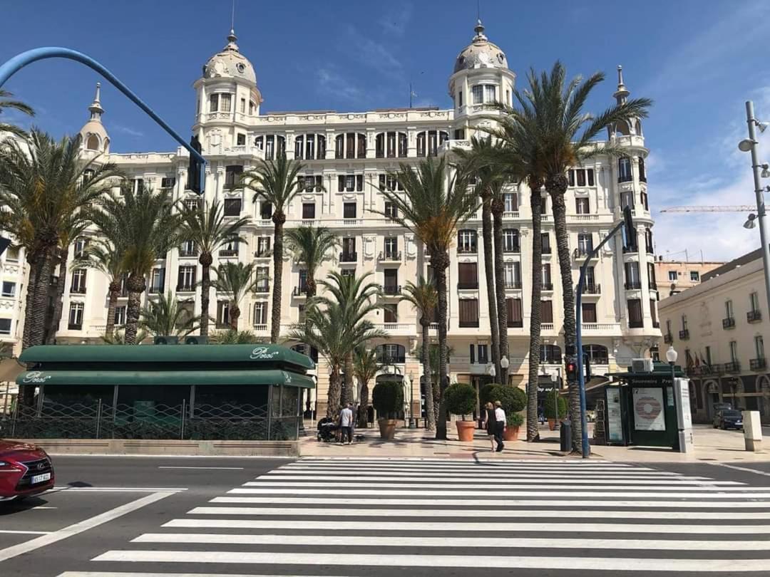 CasaTuris Rambla Méndez Núñez en el corazón de Alicante A109 Esterno foto